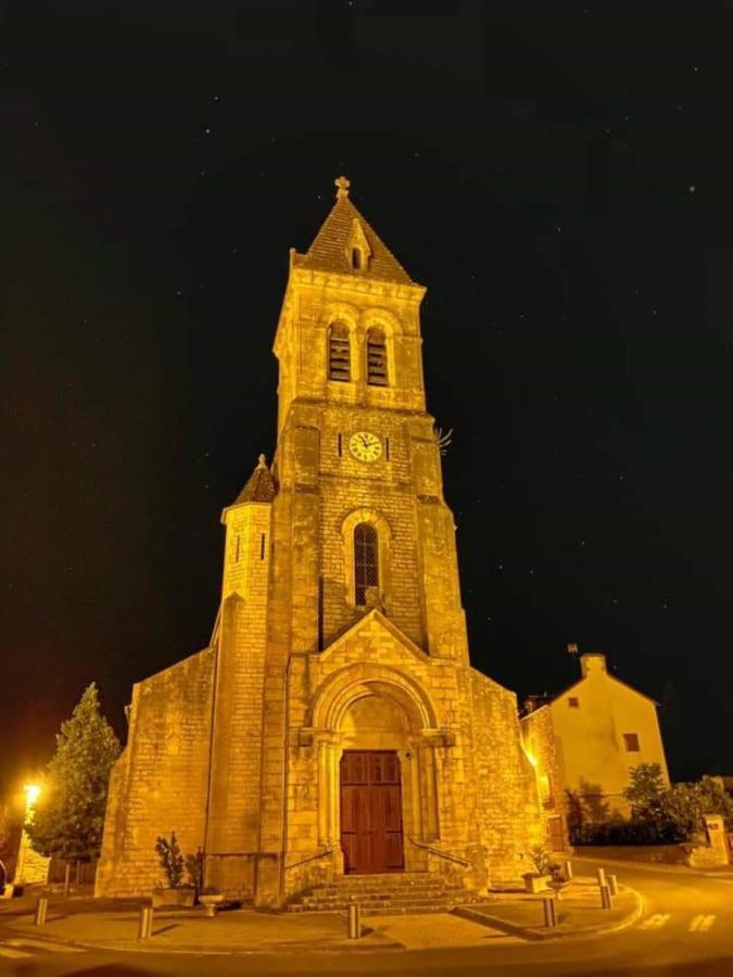 Le Gite De La Vieille Eglise De Coussergues Bagian luar foto